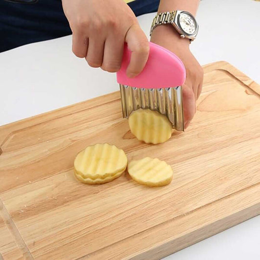 https://cdn.shopify.com/s/files/1/0590/3830/2392/products/Stainless-Steel-Wavy-Potato-Chip-Cutter-Slices-Chopper-rs-450-_3_533x.jpg?v=1631516704