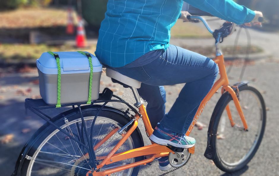 ROK Commuter Straps are best straps for carrying items on a bicycle.