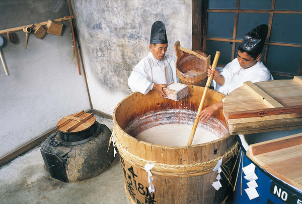 doburoku brewing and bottling by shinto priests in Oita