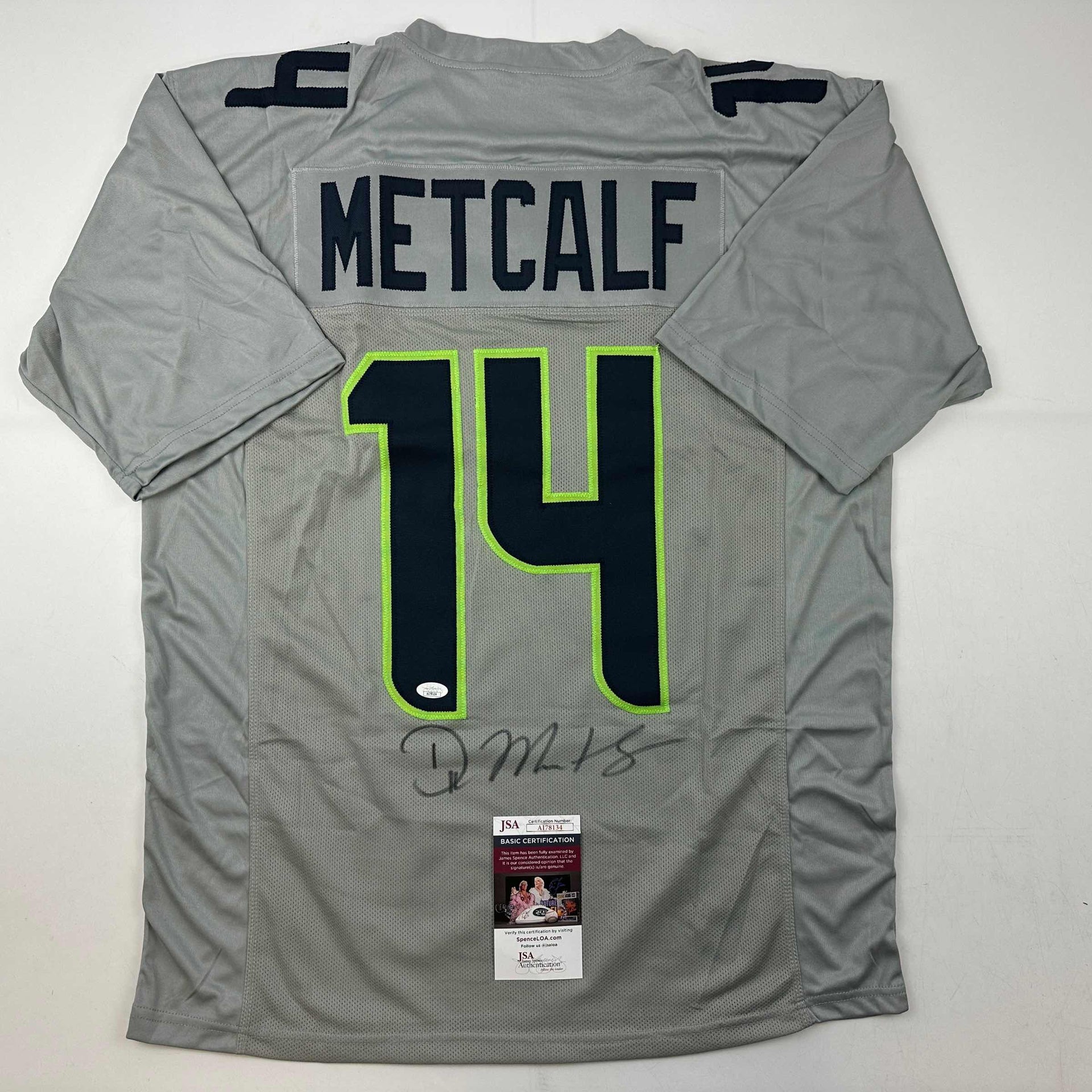 Seattle Seahawks Dk Metcalf Autographed Signed Throwback Jersey Jsa Coa
