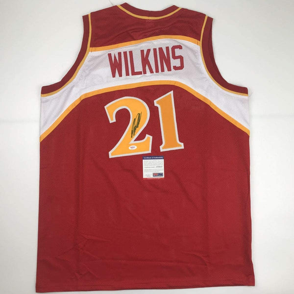 Facsimile Autographed Trae Young Atlanta Red Reprint Laser Auto Basketball  Jersey Size Men's XL at 's Sports Collectibles Store