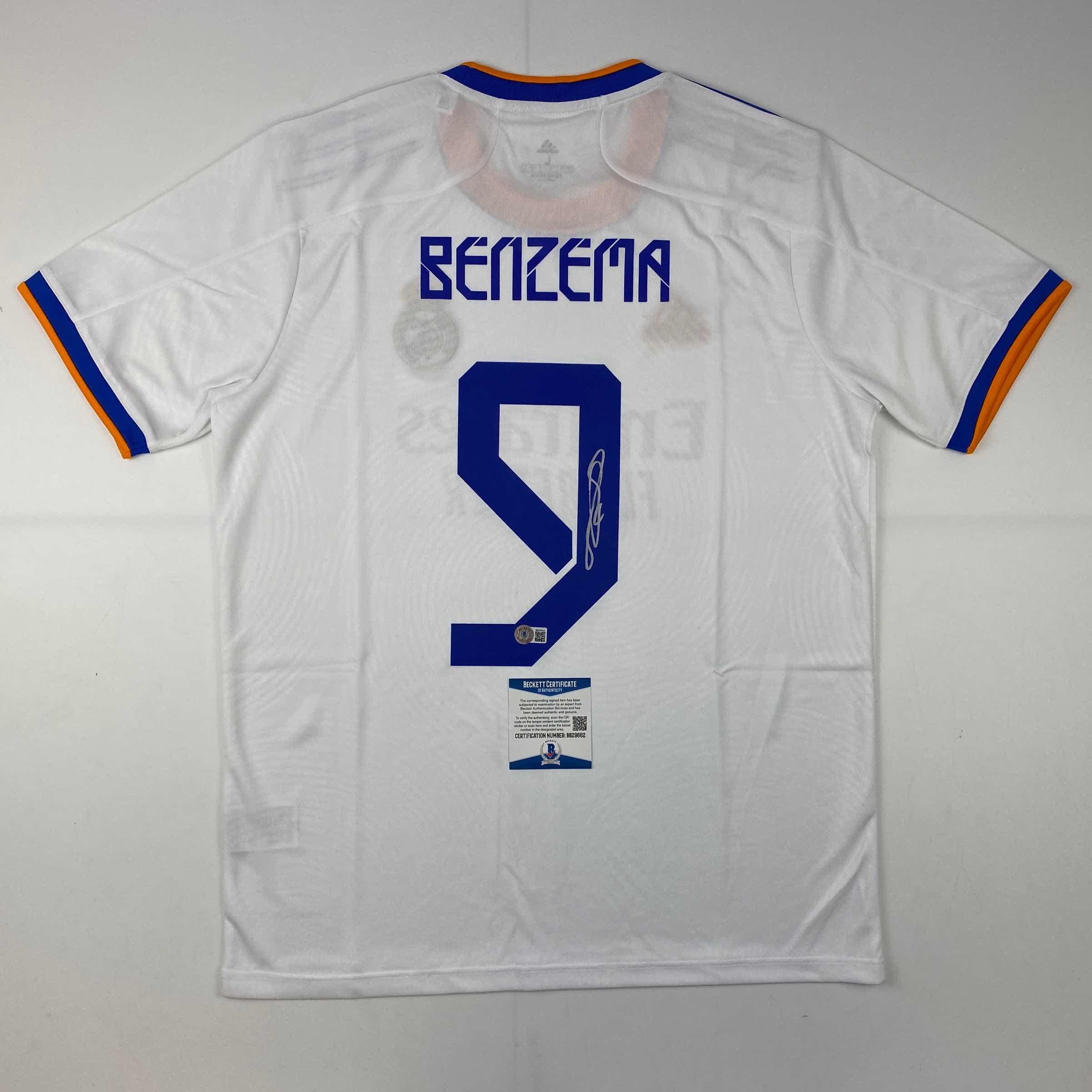 Autographed/Signed Karim Benzema Real Madrid 2021-22 White Soccer Jersey Beckett BAS COA