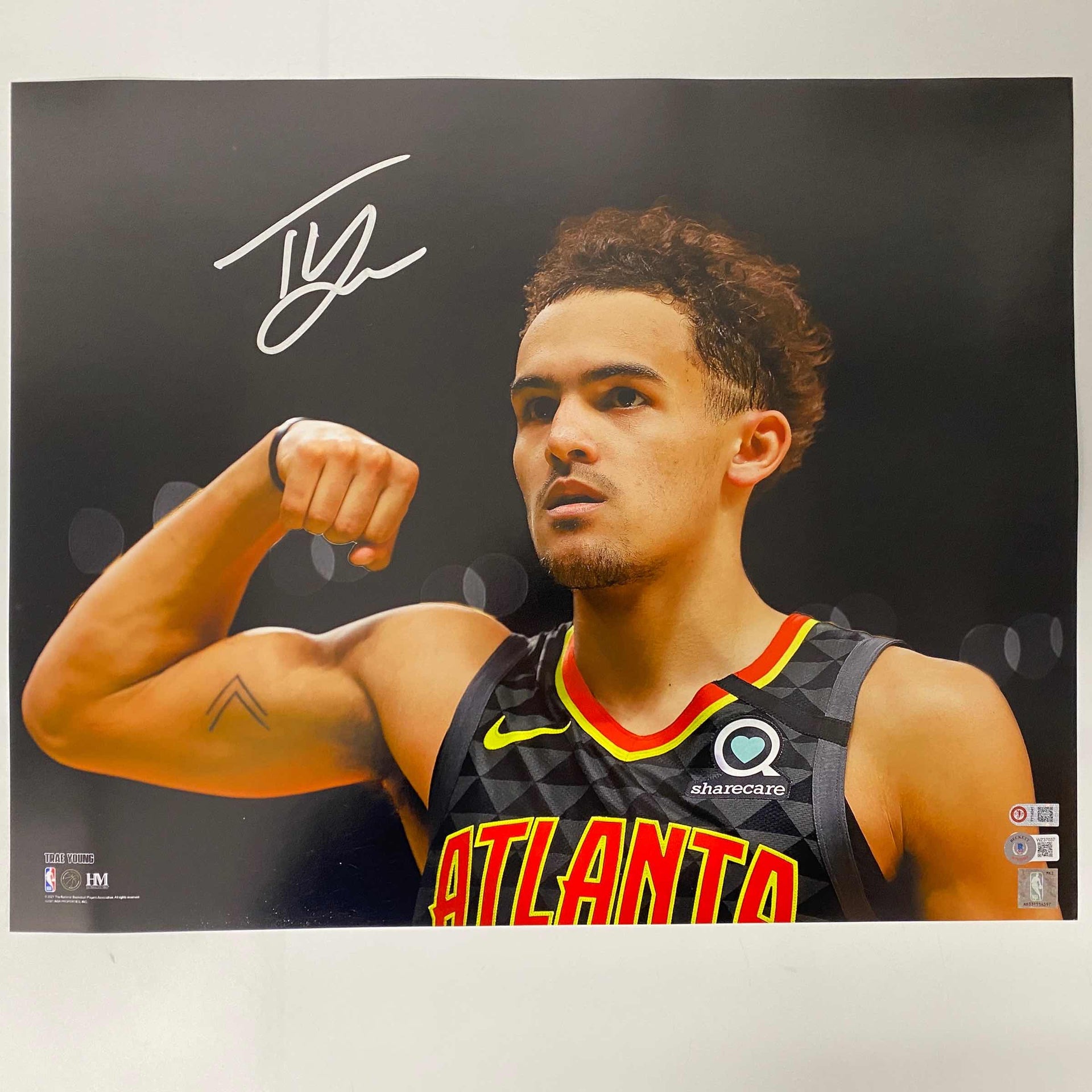 Autographed/Signed Trae Young Atlanta Hawks 16x20 Basketball Photo