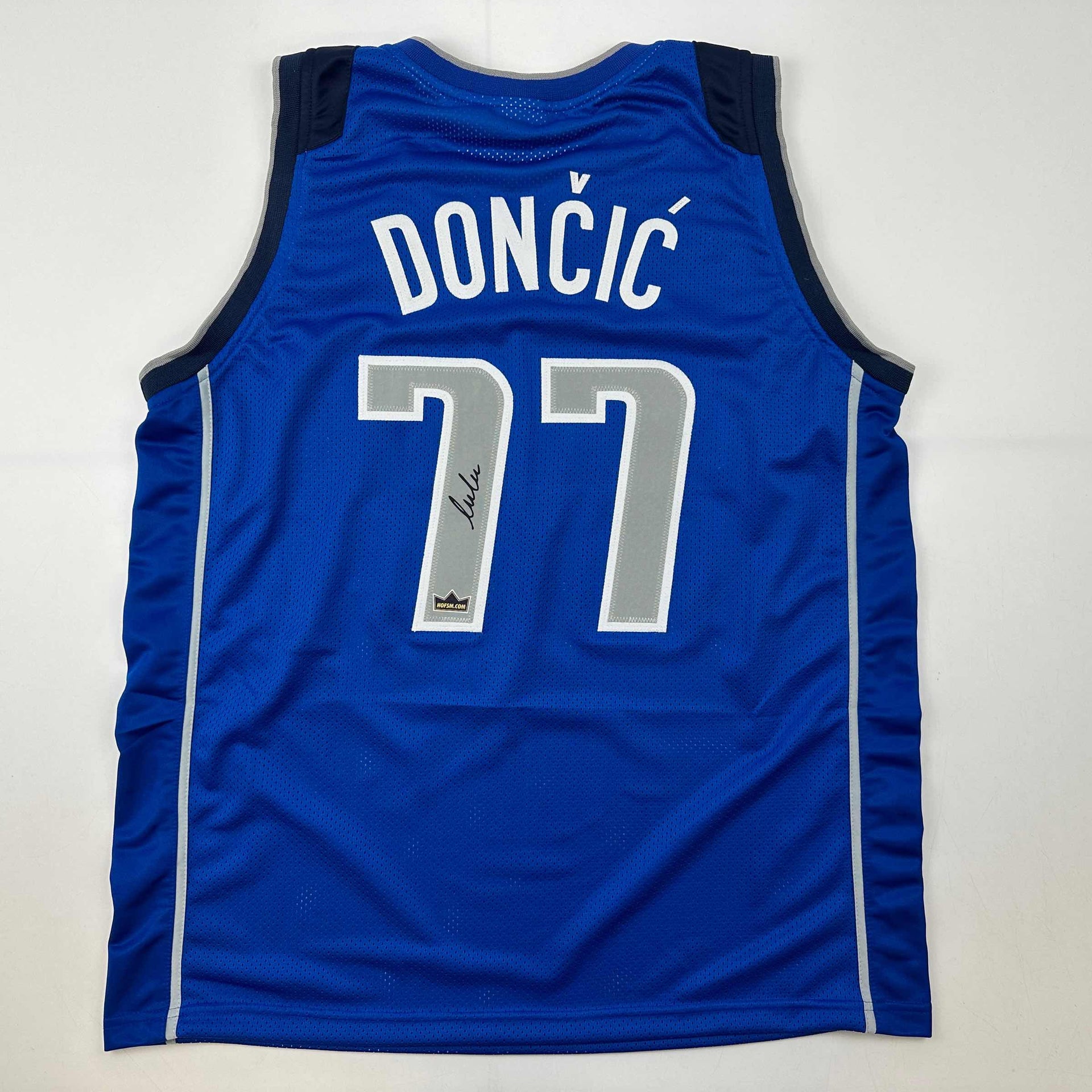 Facsimile Autographed Luka Doncic Dallas Black Reprint Laser Auto  Basketball Jersey Size Men's XL at 's Sports Collectibles Store