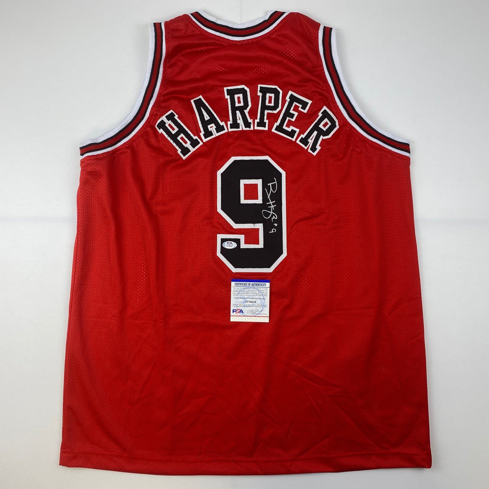 Ron Harper Signed Jersey (PSA COA)