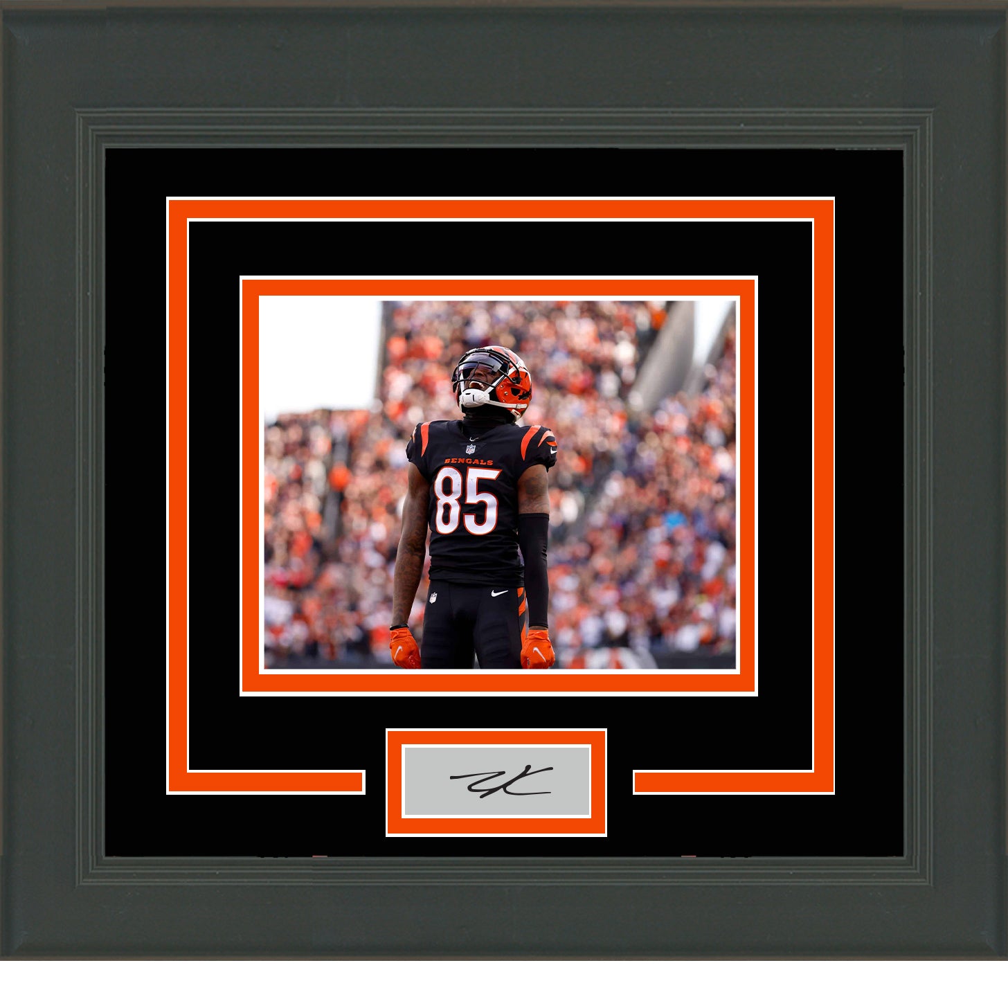 Framed Tee Higgins Facsimile Laser Engraved Signature Auto Cincinnati Bengals 15x16 Football Photo