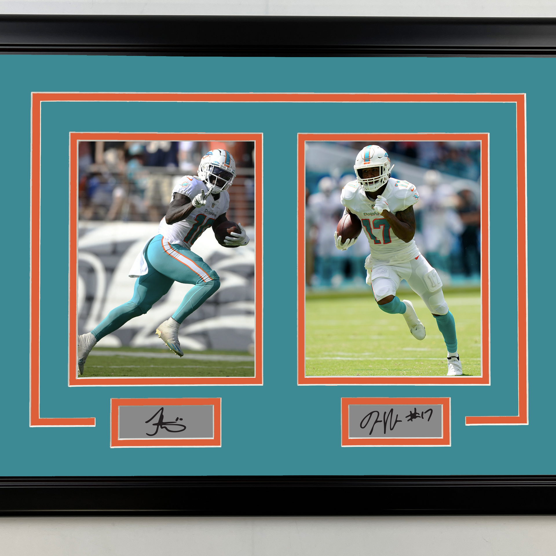 Jaylen Waddle Framed Signed Jersey Beckett Autographed Miami Dolphins