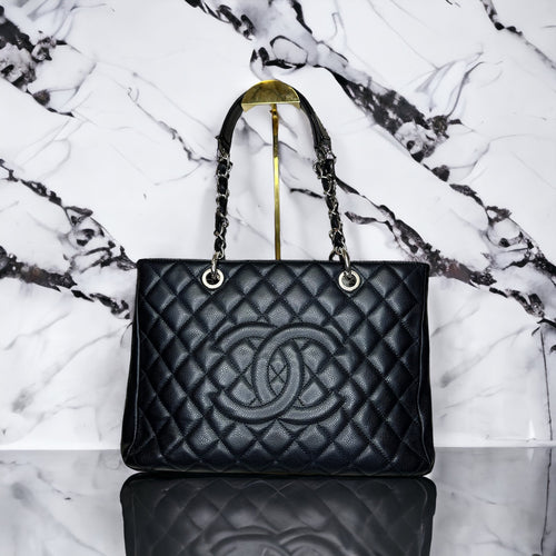 CHANEL GRAND SHOPPING BLACK TOTE IN CAVIAR LEATHER IN GOLD HARDWARE –  EVERYPOSH