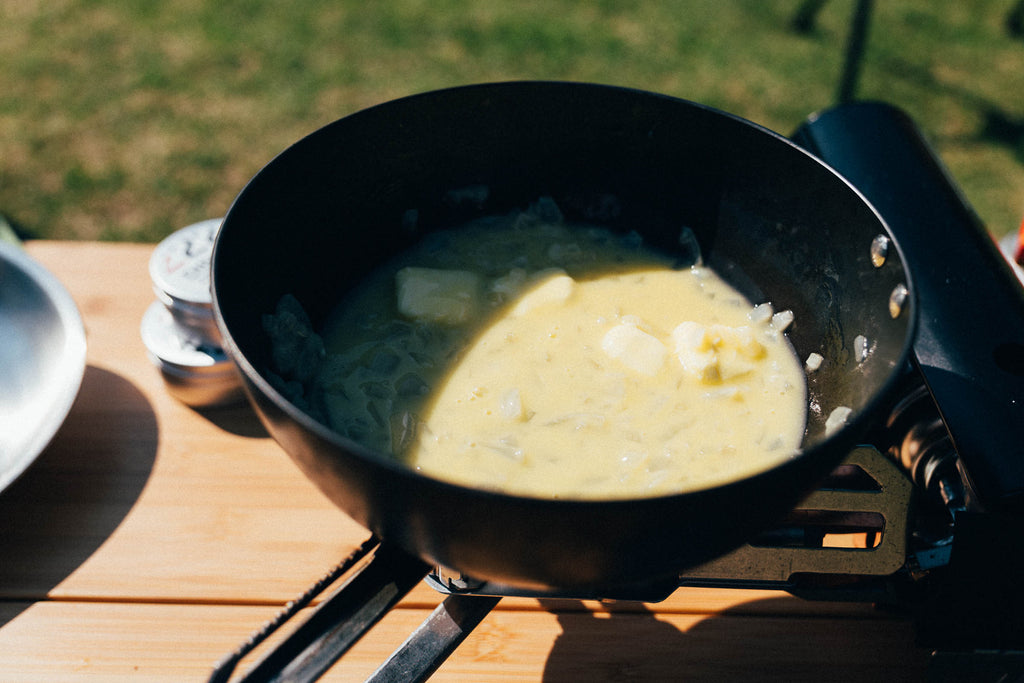 キャンプで作る ブールブランソースの海鮮焼き レシピ インスパイス アウトドアクッキング Inspice
