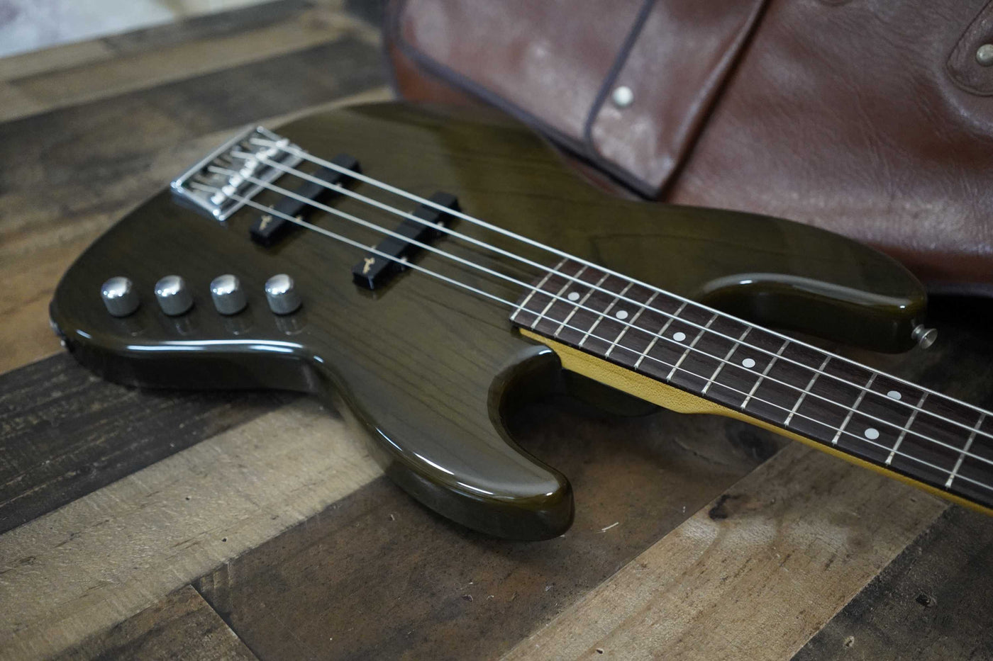 □FENDER JAPAN JBR-80M JAZZ BASS ファッションの 51.0%OFF cjd.ma