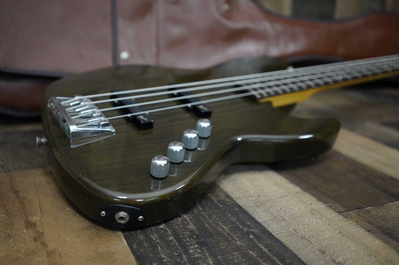 シーリングライト □FENDER JAPAN JBR-80M JAZZ BASS - 通販 - www