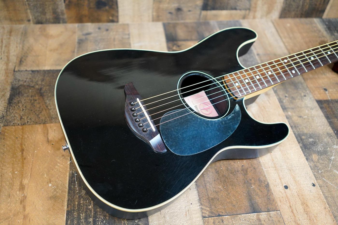 fender stratacoustic case