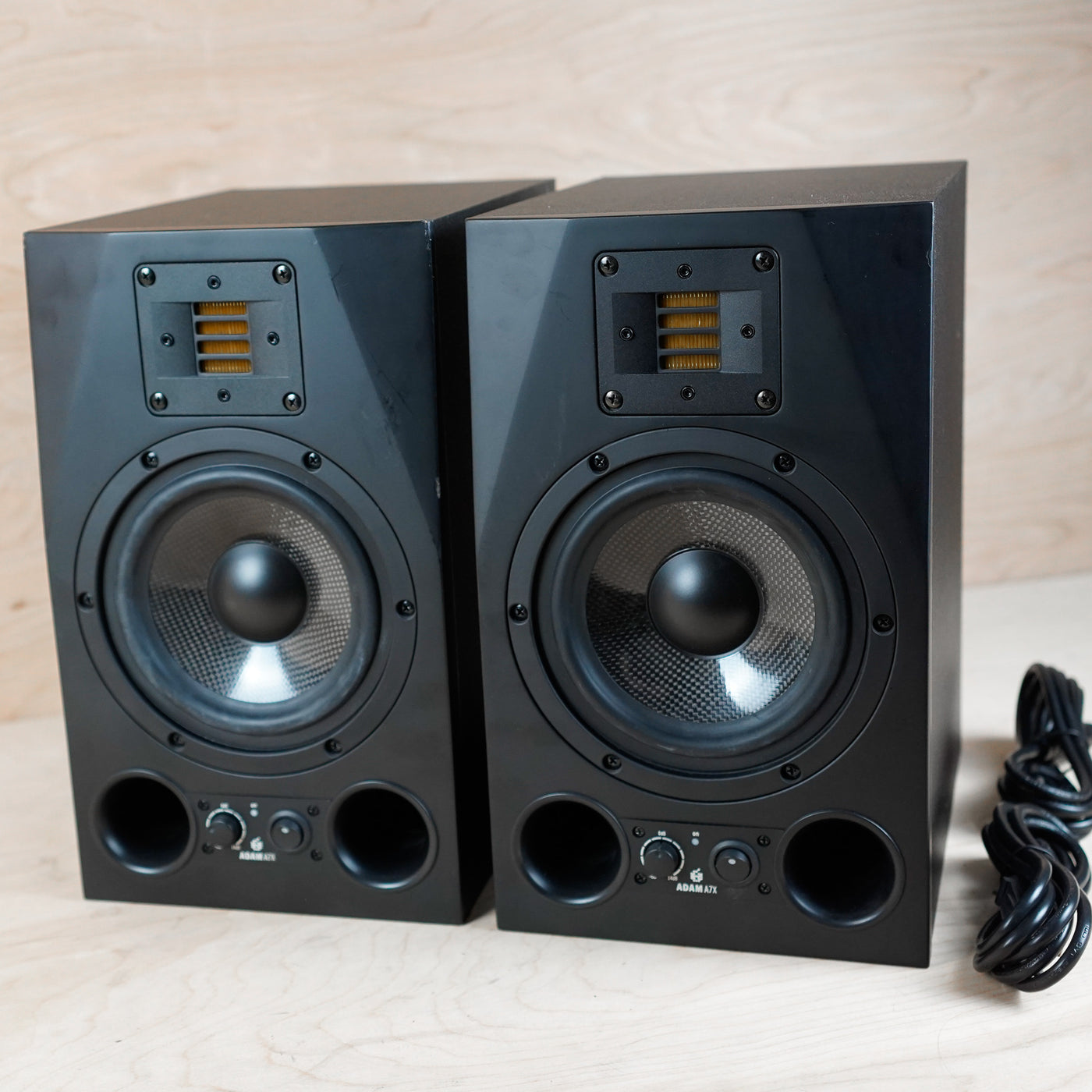 ADAM Audio A7X Active Nearfield Monitors (Pair) Black Set – A Flash Flood  of Gear