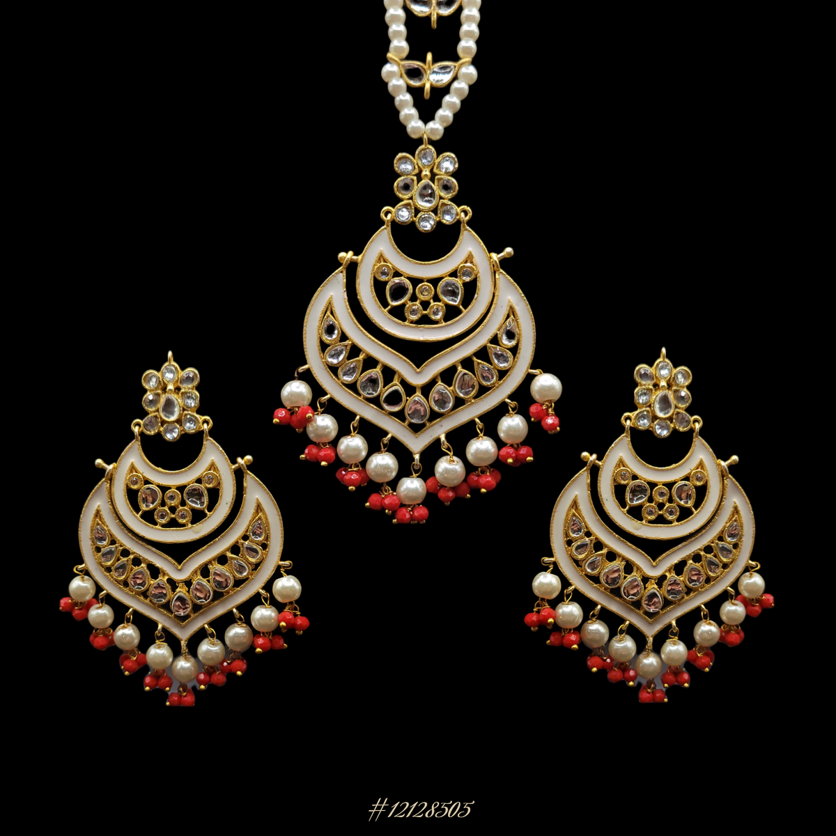 ZEVAR I EARRING WITH MANGTIKA – Zevar