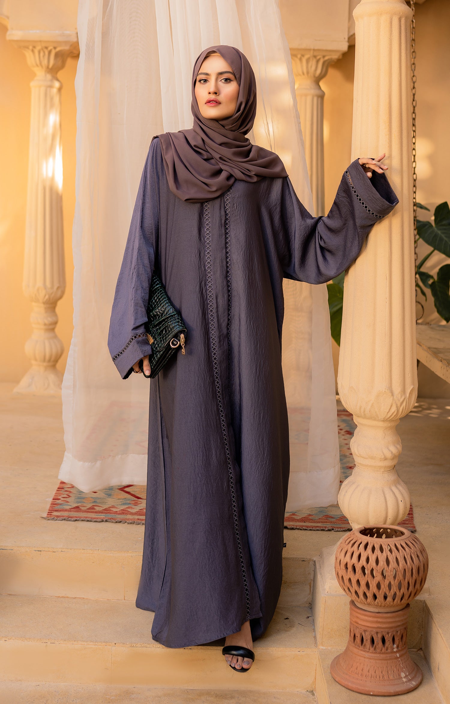 Thistle Purple Front Closed Abaya