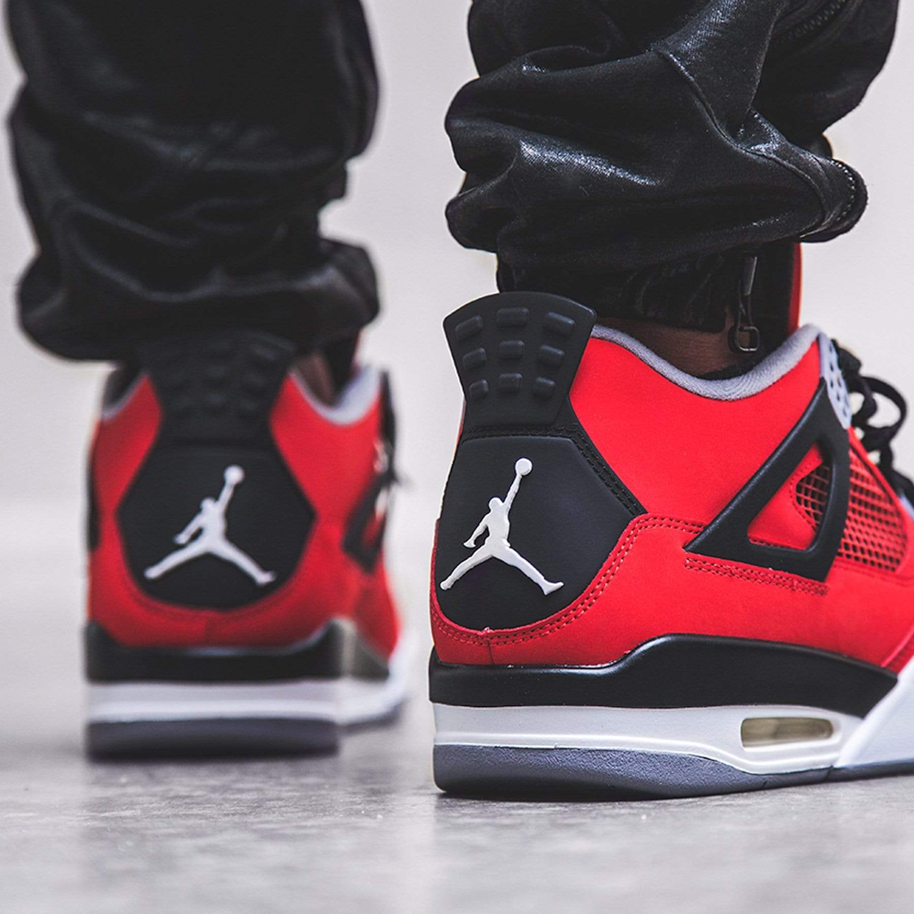 air jordan 4 toro bravo