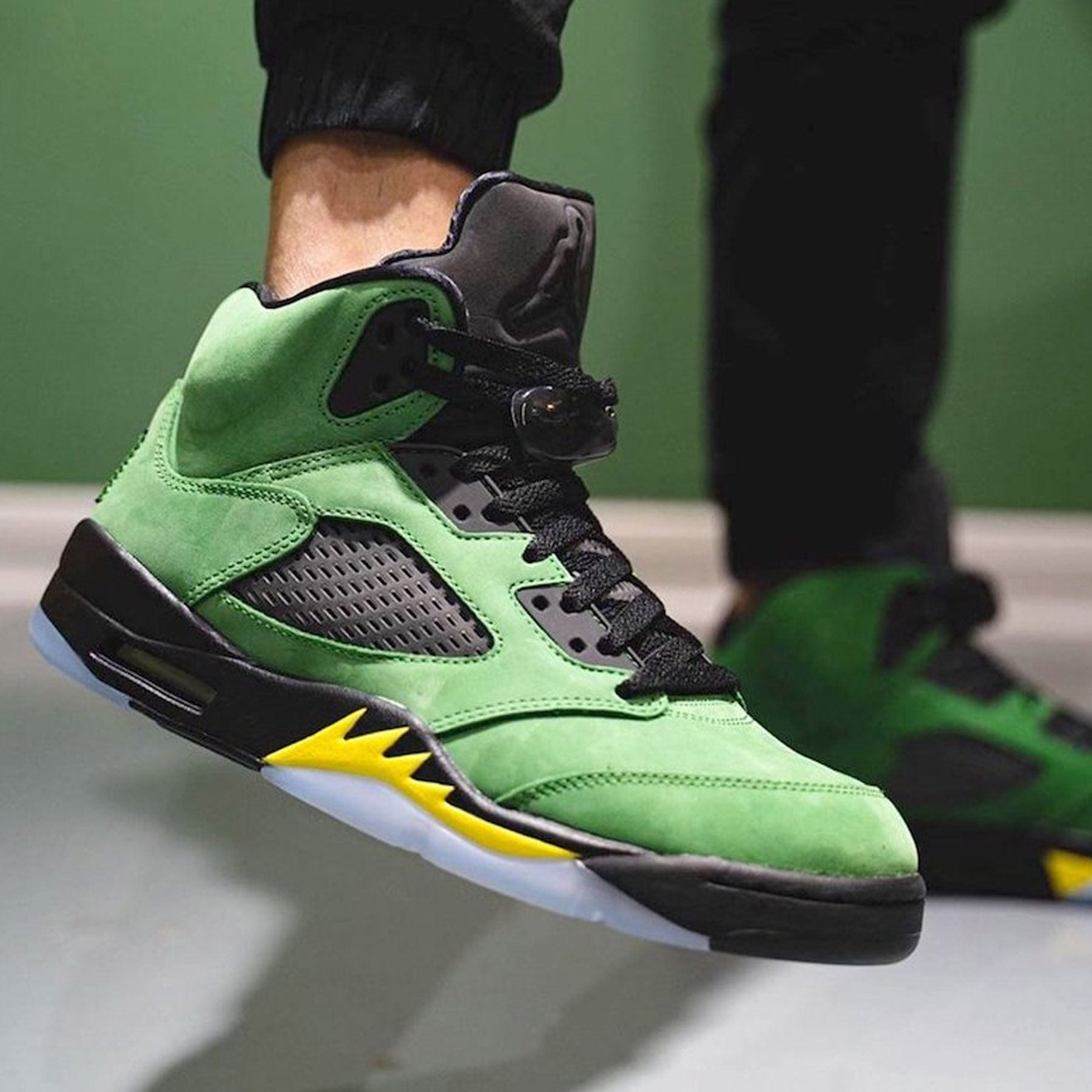 jordan 5 retro oregon se