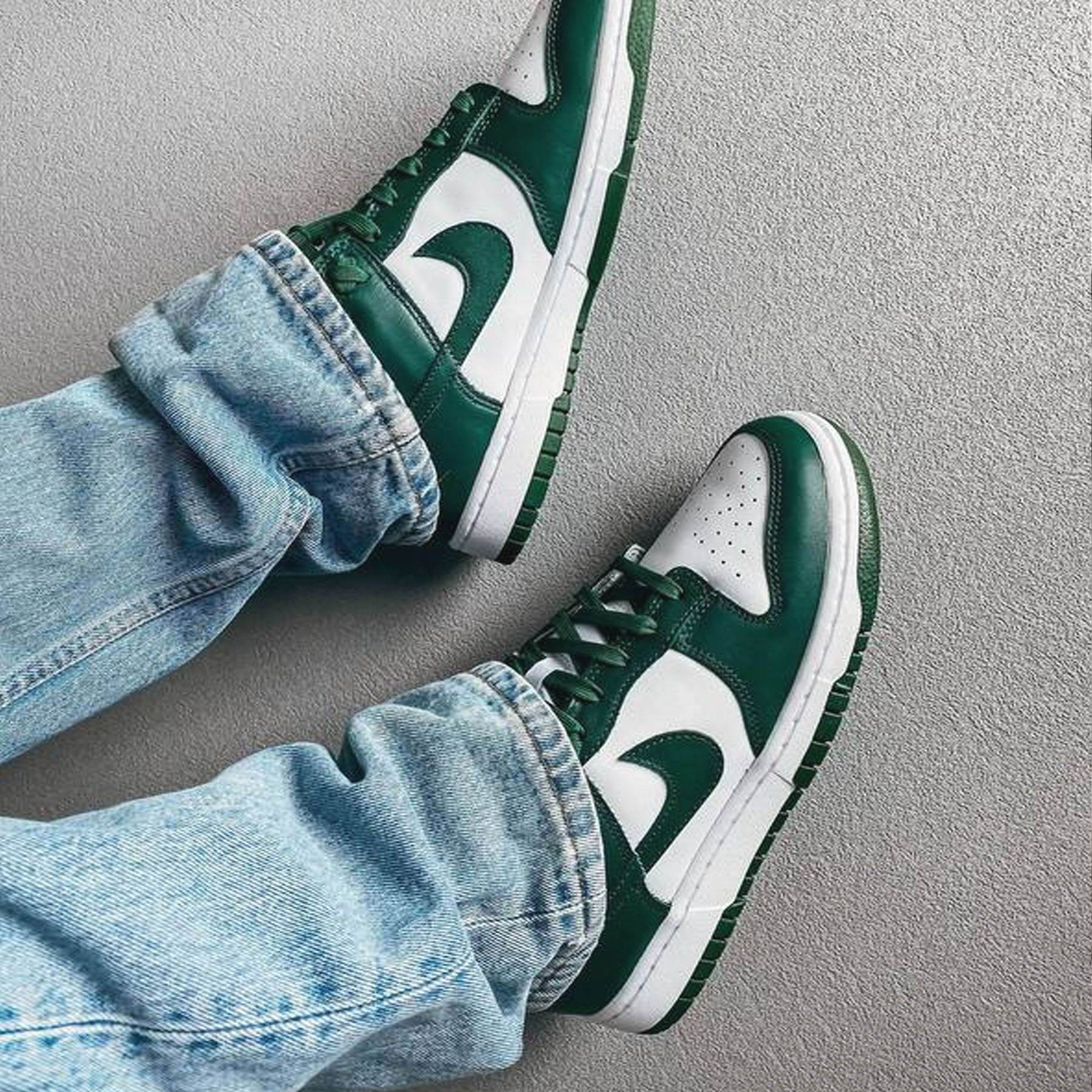 nike dunk lows michigan state