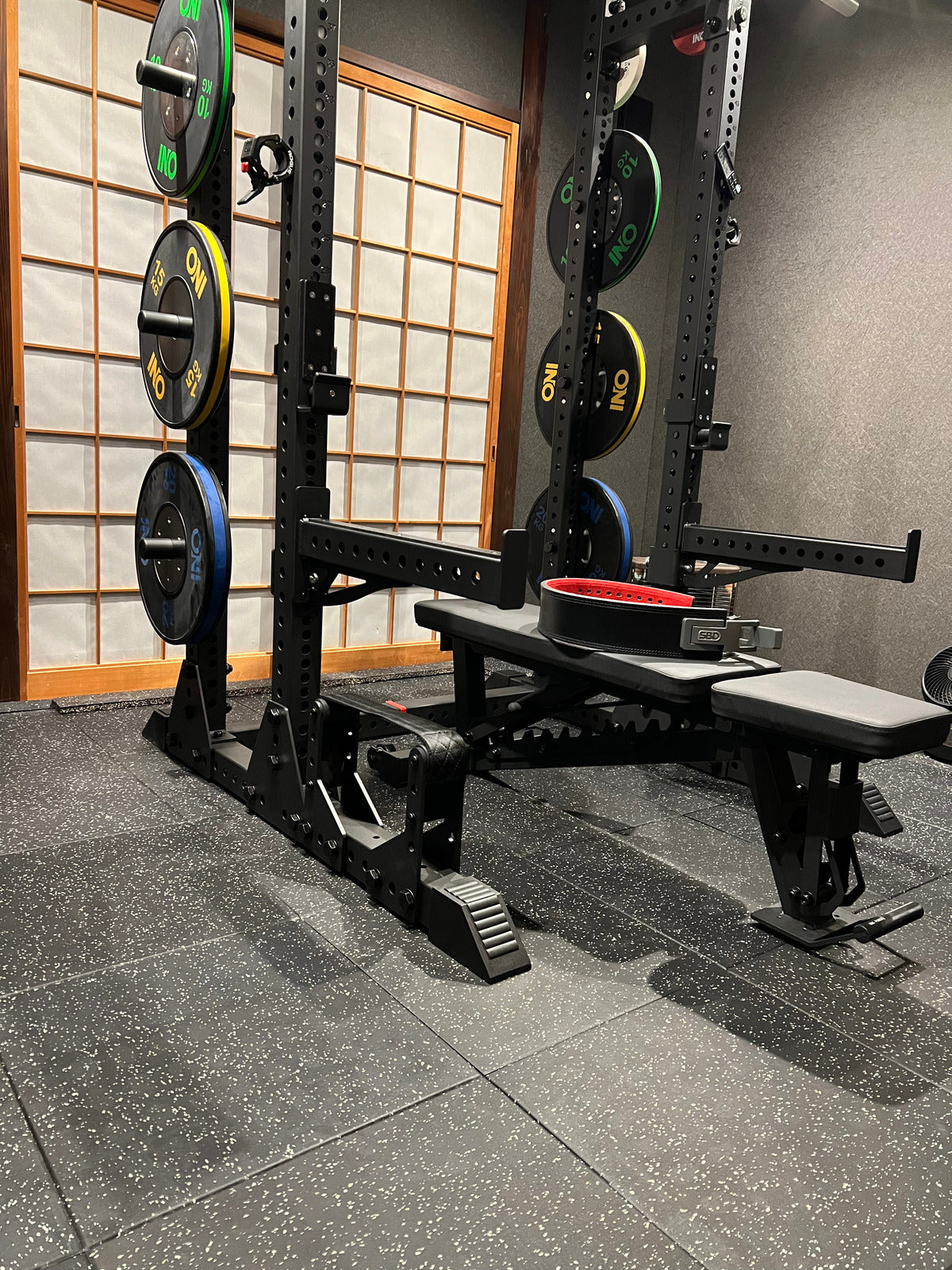 Home gym half rack