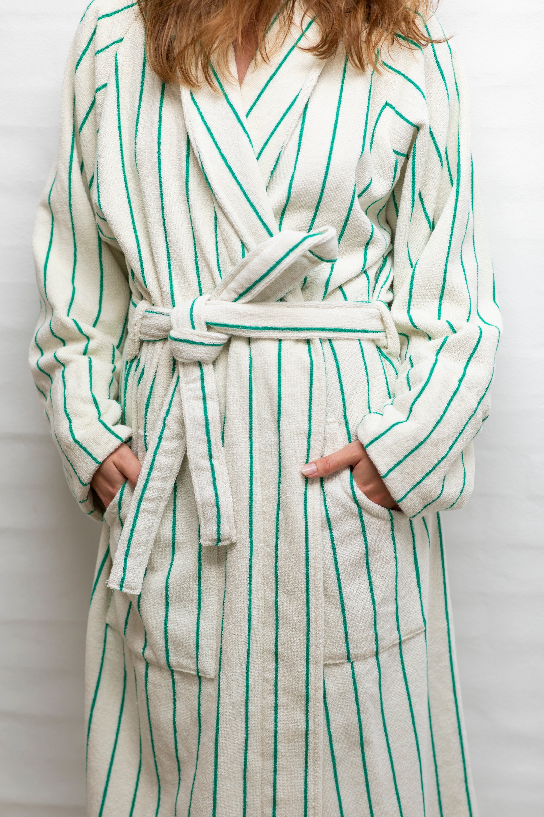 Bongusta, Product image, Naram Bathrobe, pure white & grass, 4 of 6}