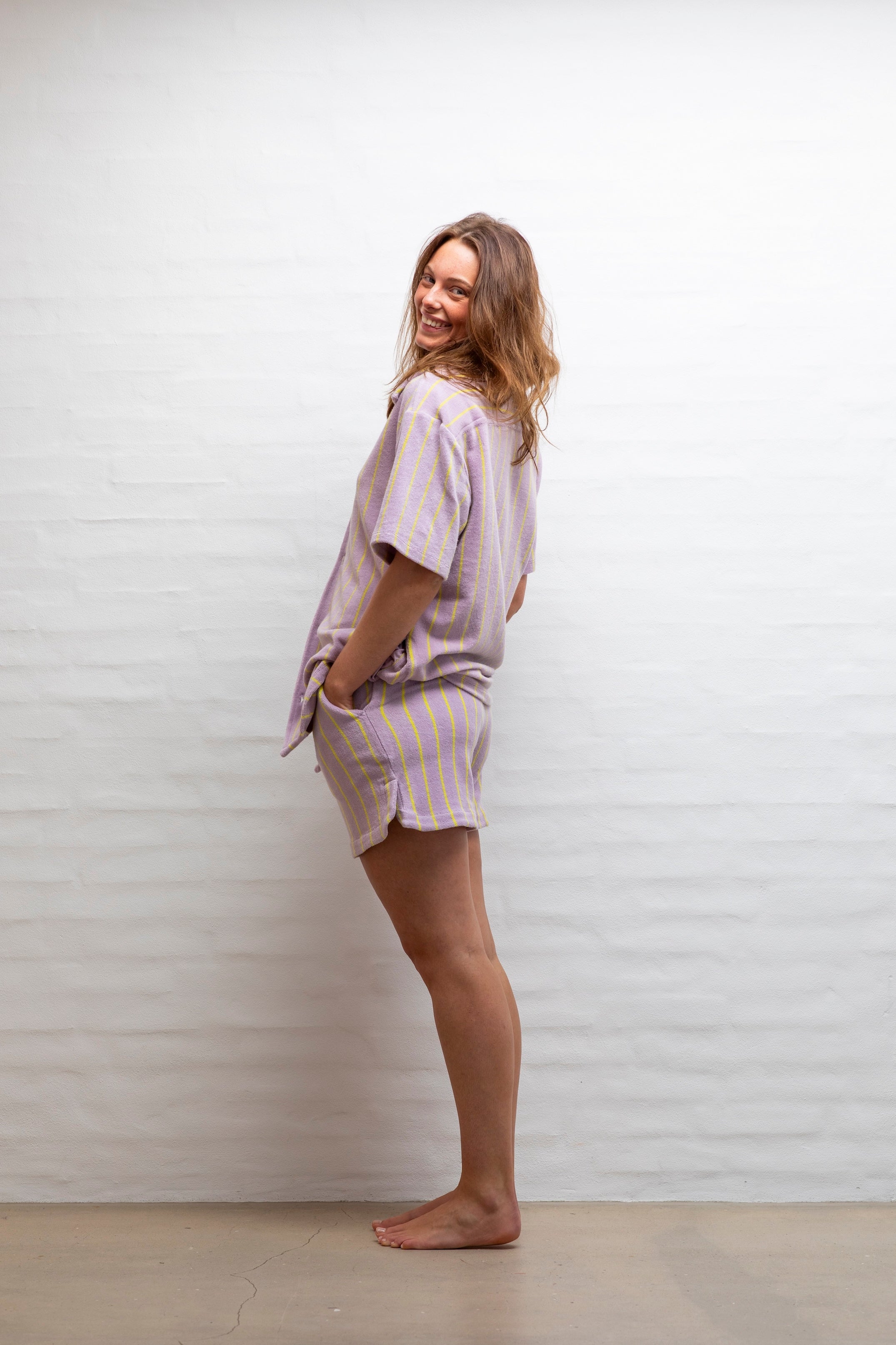 Bongusta, Product image, Naram Gym Shorts, lilac & neon yellow, 4 of 5}