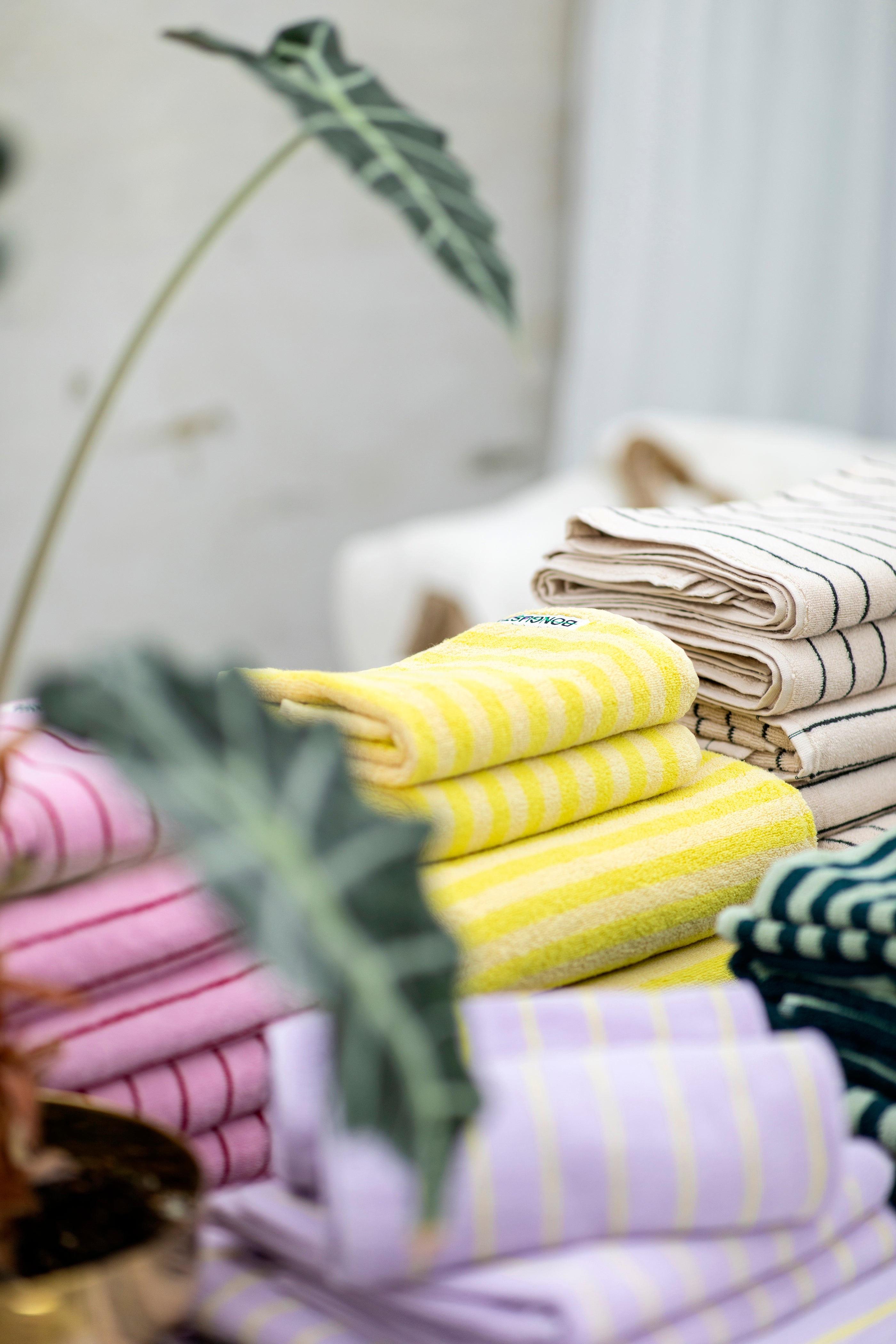 Naram Towels, pristine & Bongusta yellow – neon
