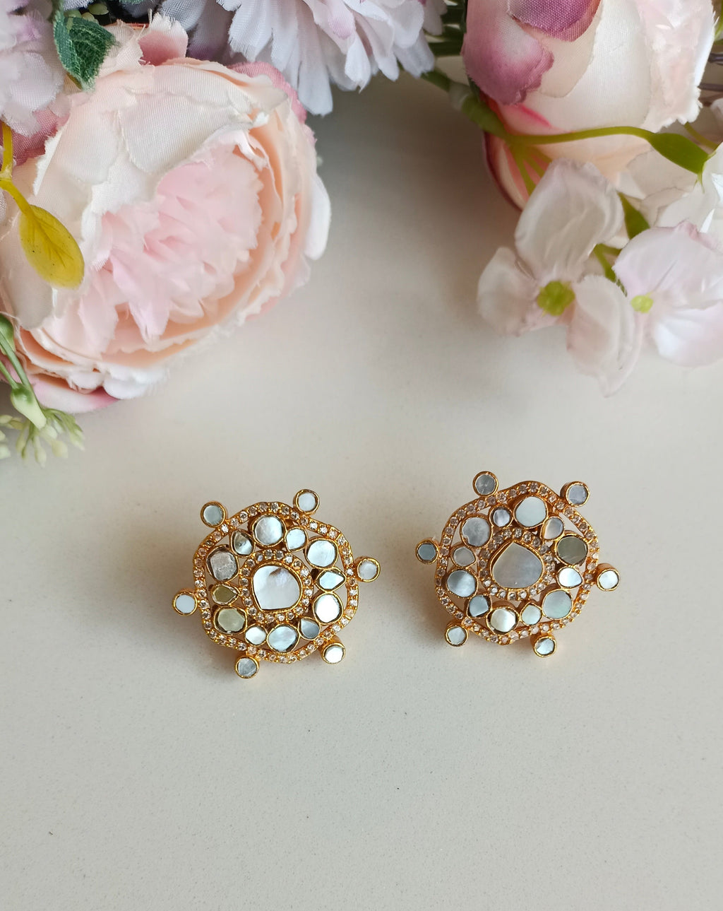 Small Pearl Earrings in Gold, Post Earrings , Hypoallergenic Earrings, Pearl  Earrings Simple and Pretty - Etsy