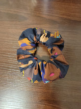Load image into Gallery viewer, Scrunchie
