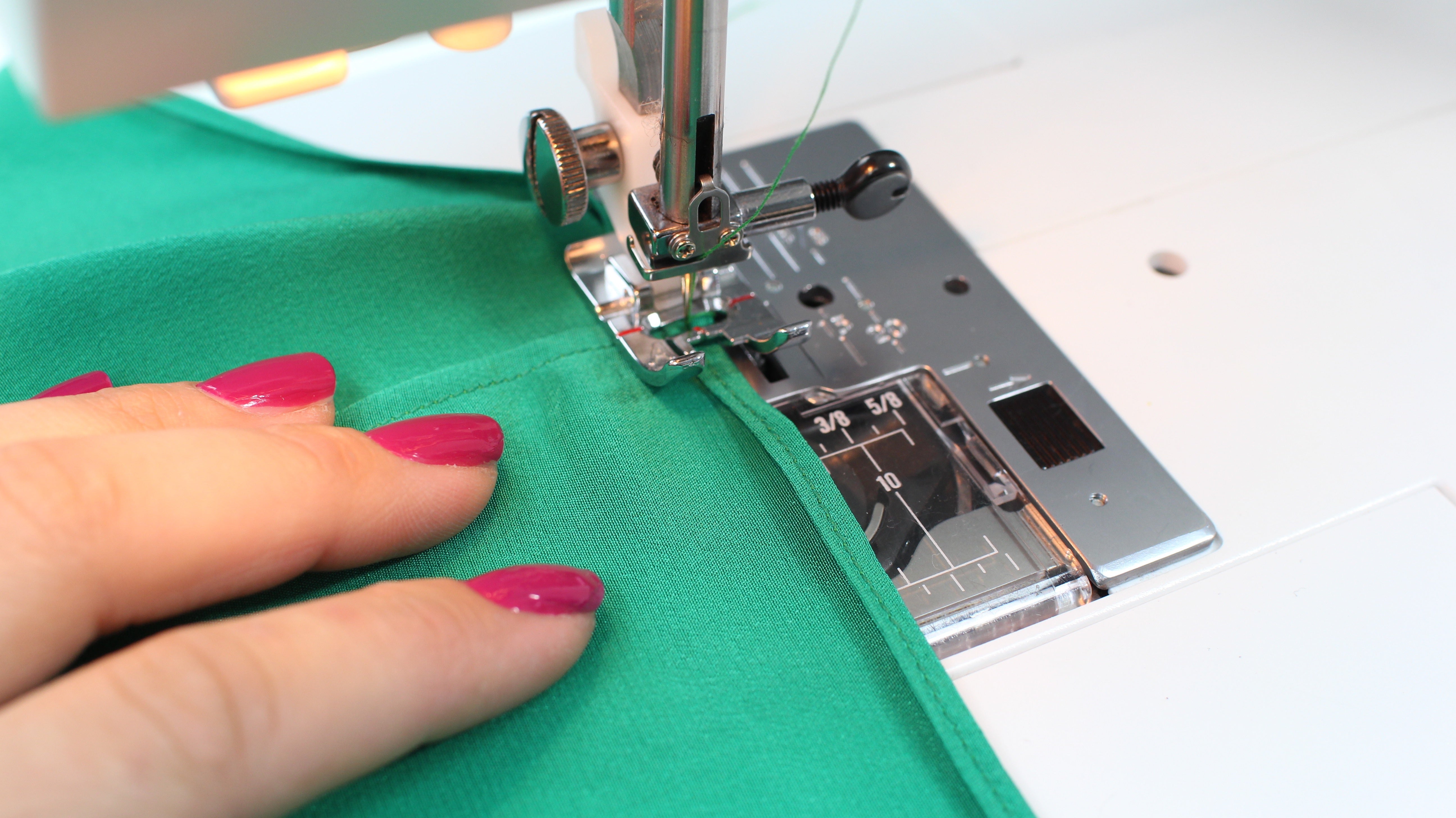 Use your Sewing Machine's Narrow Hem Foot with Londa's Technique 