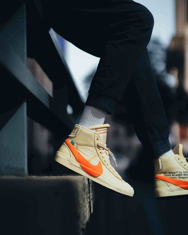 NIKE BLAZER OFF-WHITE – 