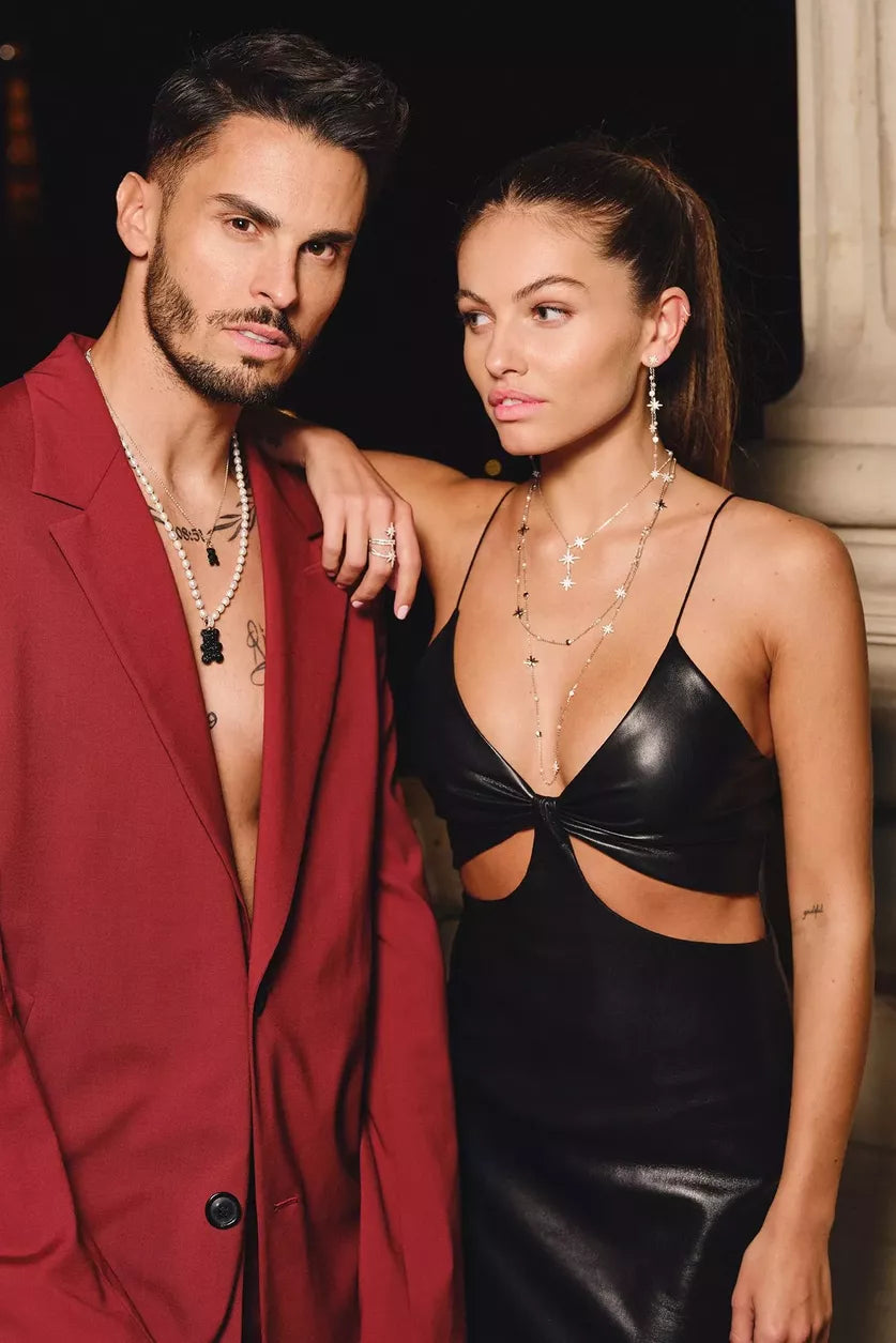 Baptiste Giabiconi et Thylane Blondeau, deux égéries APM Monaco, le 27 septembre 2022 à Paris.