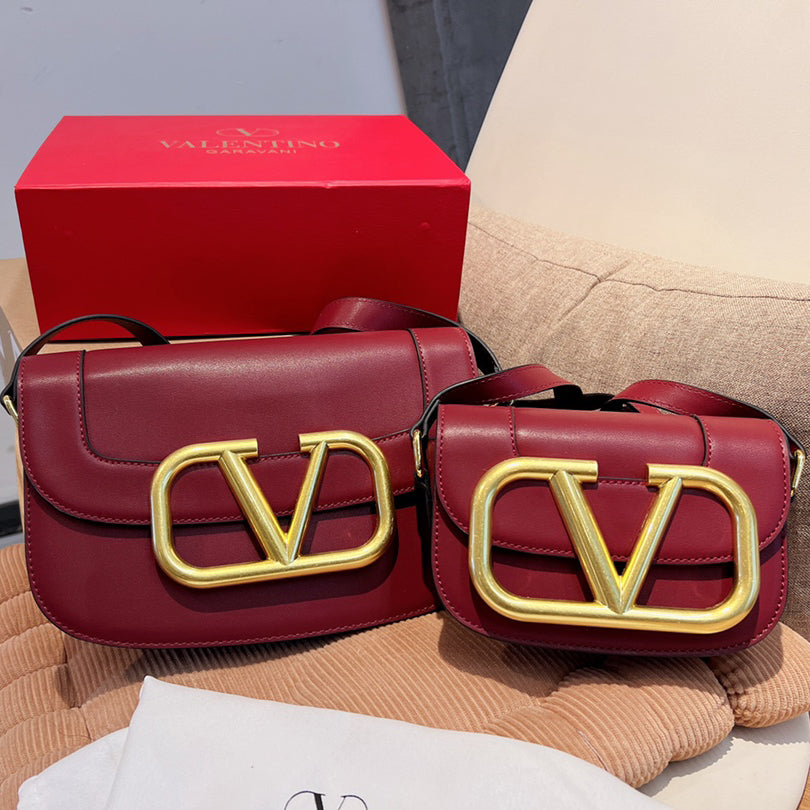 Valentino Gold Letter logo Women's flip shoulder bag messeng