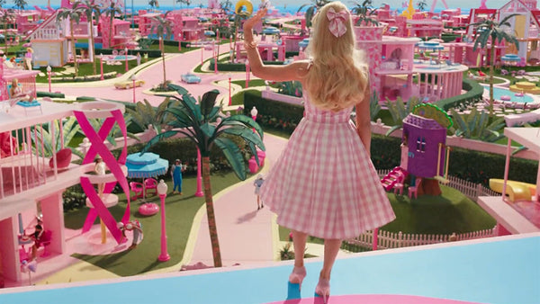 Barbie Movie Margot Robbie pink gingham dress