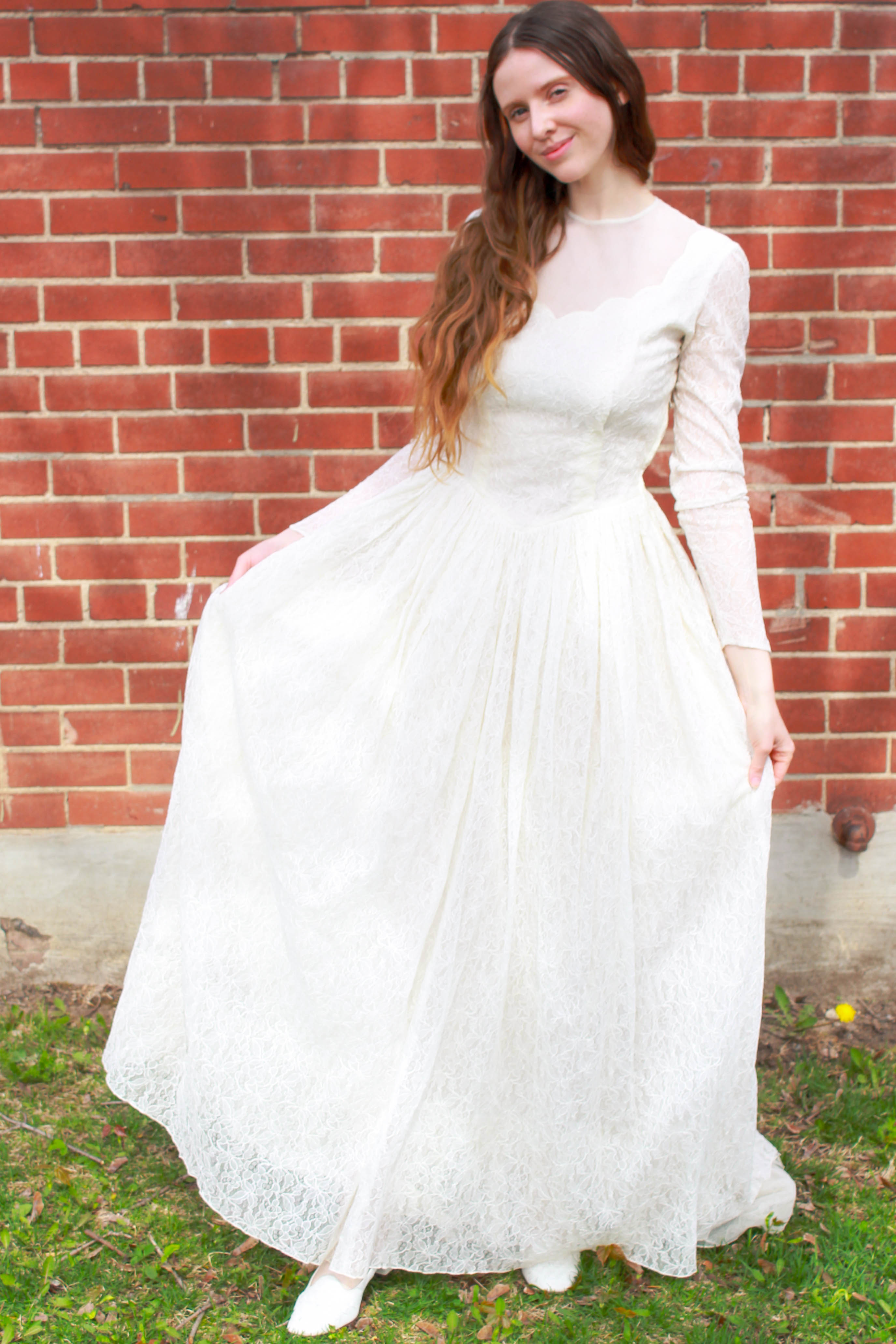 Vintage 1950s White Lace Long-Sleeve Wedding Dress, Small