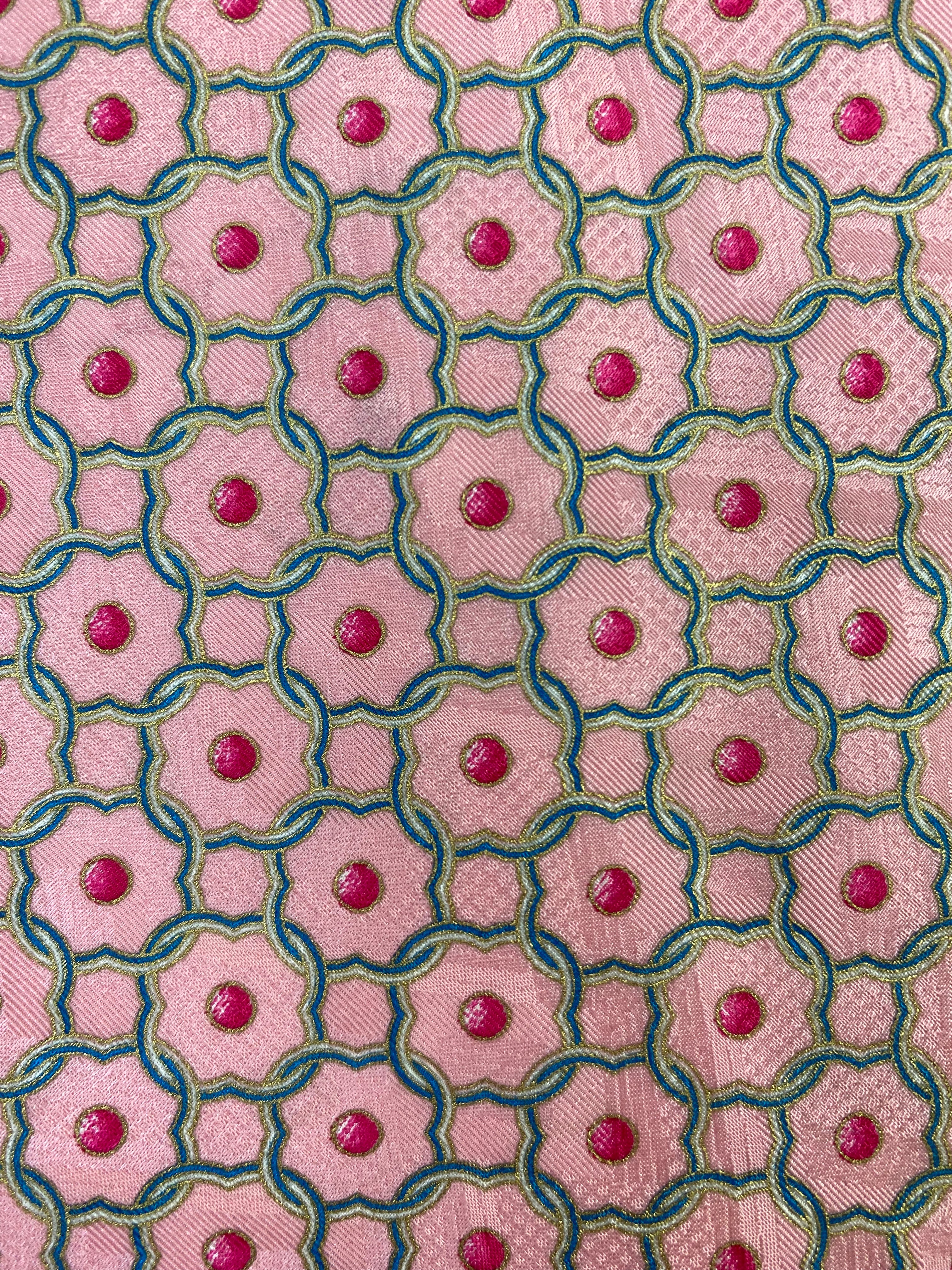 90s Deadstock Silk Necktie, Men's Vintage Pink Quatrefoil Link Pattern Tie, NOS