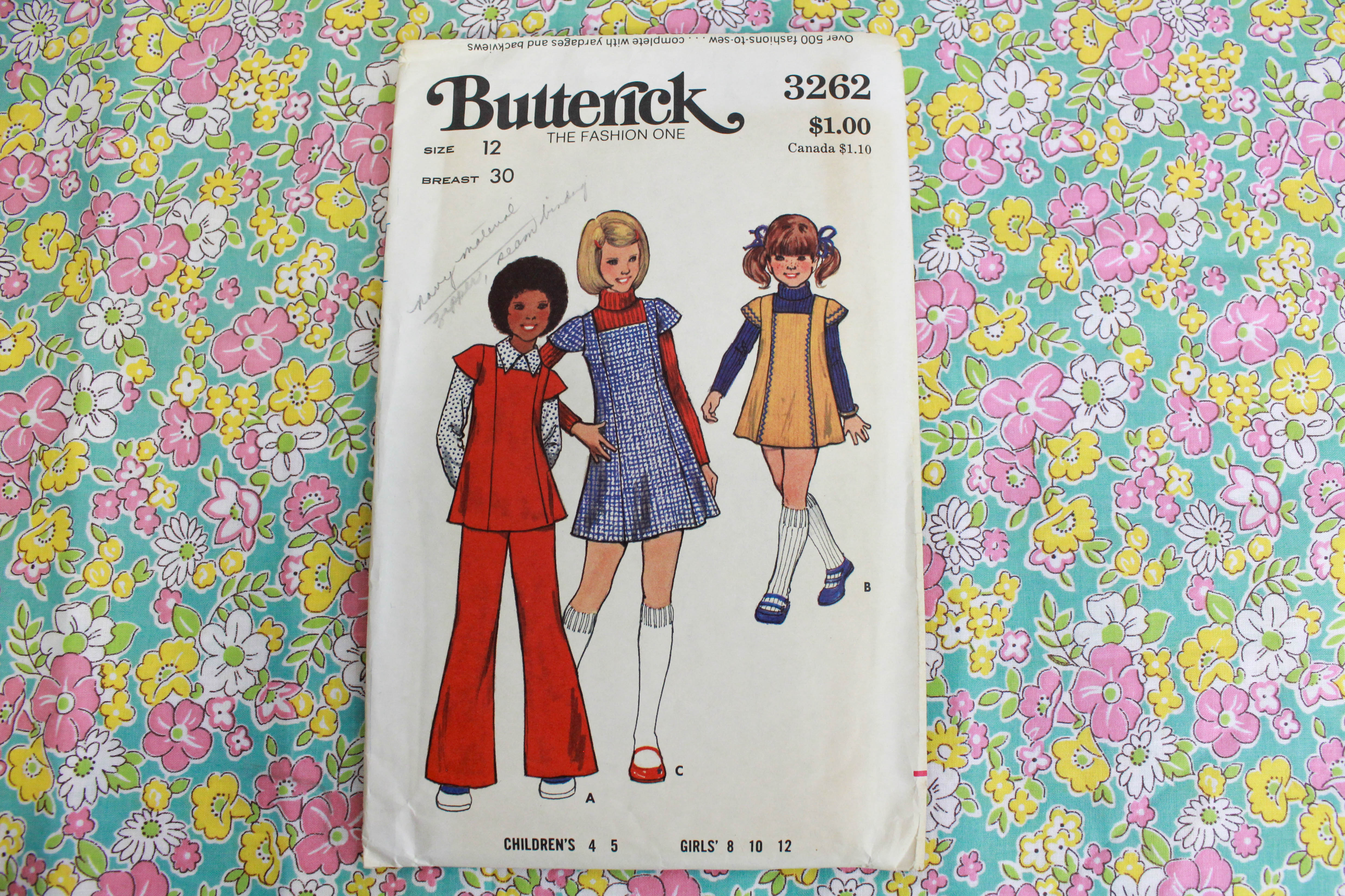 1970s Girls Tunic/Jumper, Top and Pants Sewing Pattern Butterick 3262, Complete, UNCUT FF, Chest 30