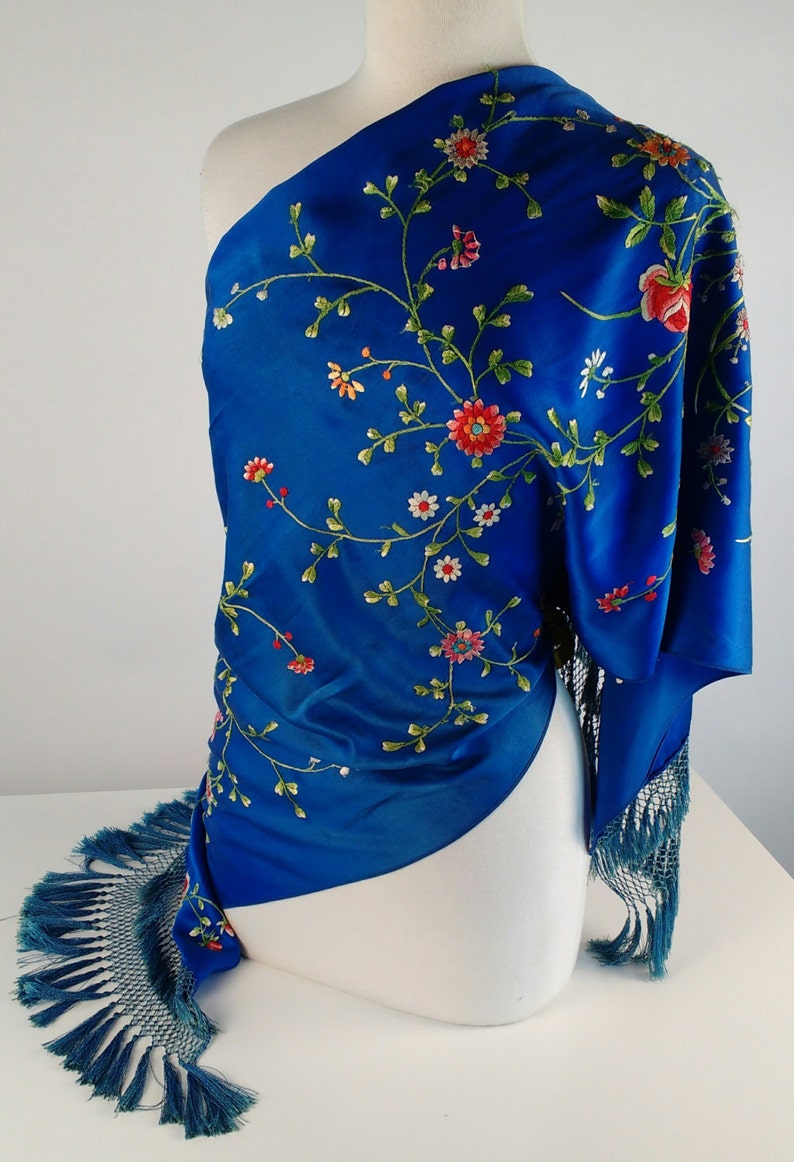 1920s Royal Blue Silk Embroidered Piano Shawl