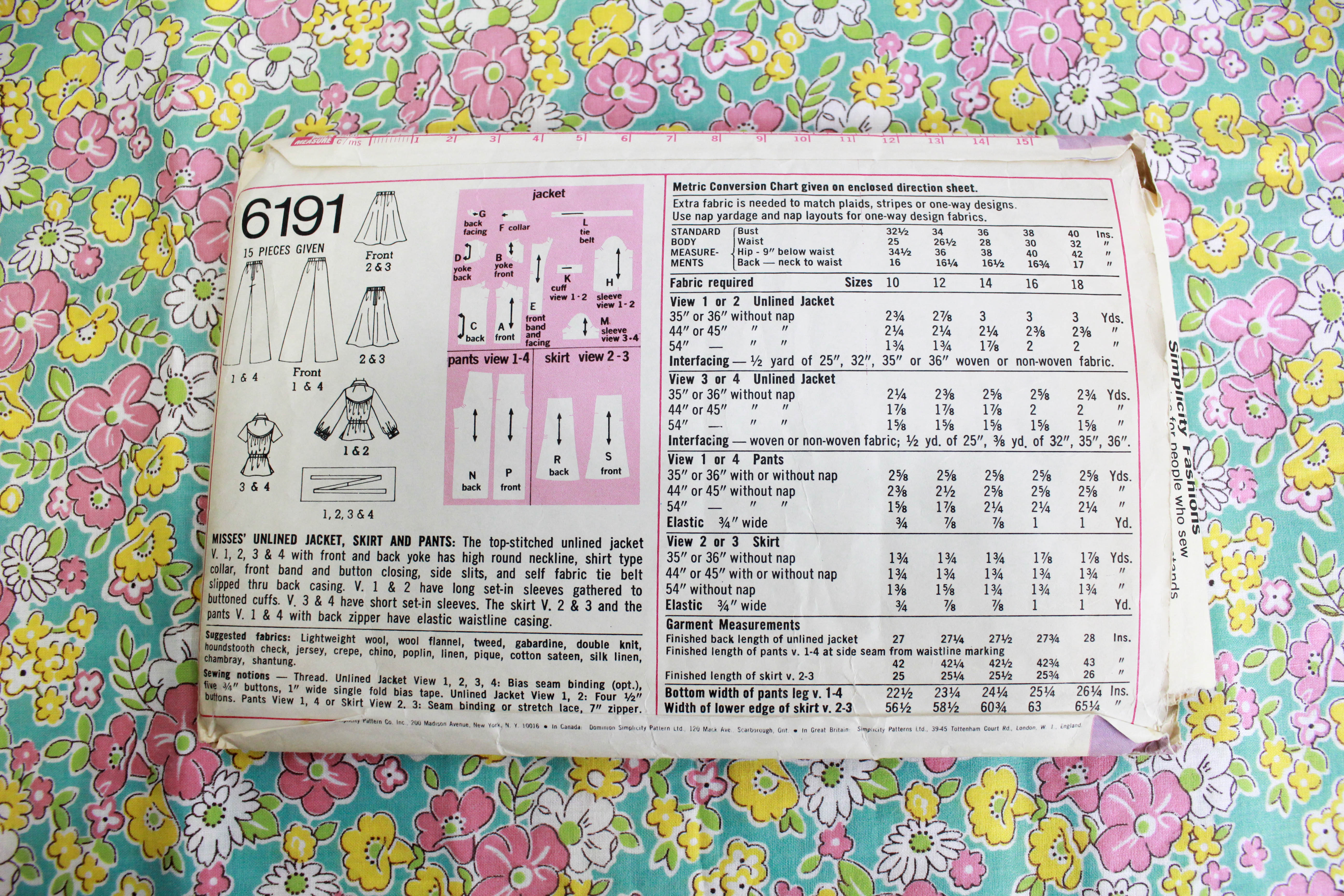 1970s Women's Skirt, Jacket Sewing Pattern Simplicity 6191, Bust 38