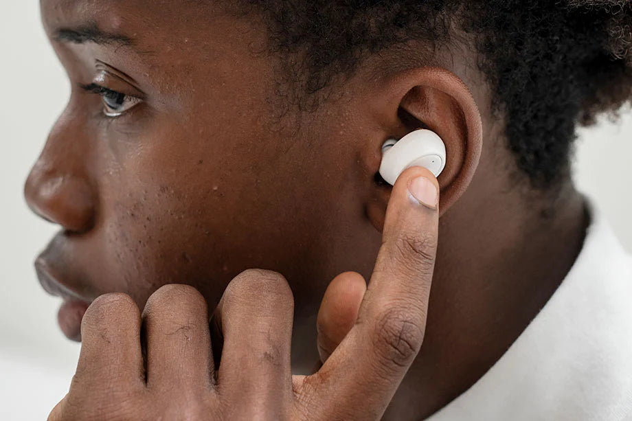 How To Wear Earbuds Correctly For The Best Performance And The Perfect Fit