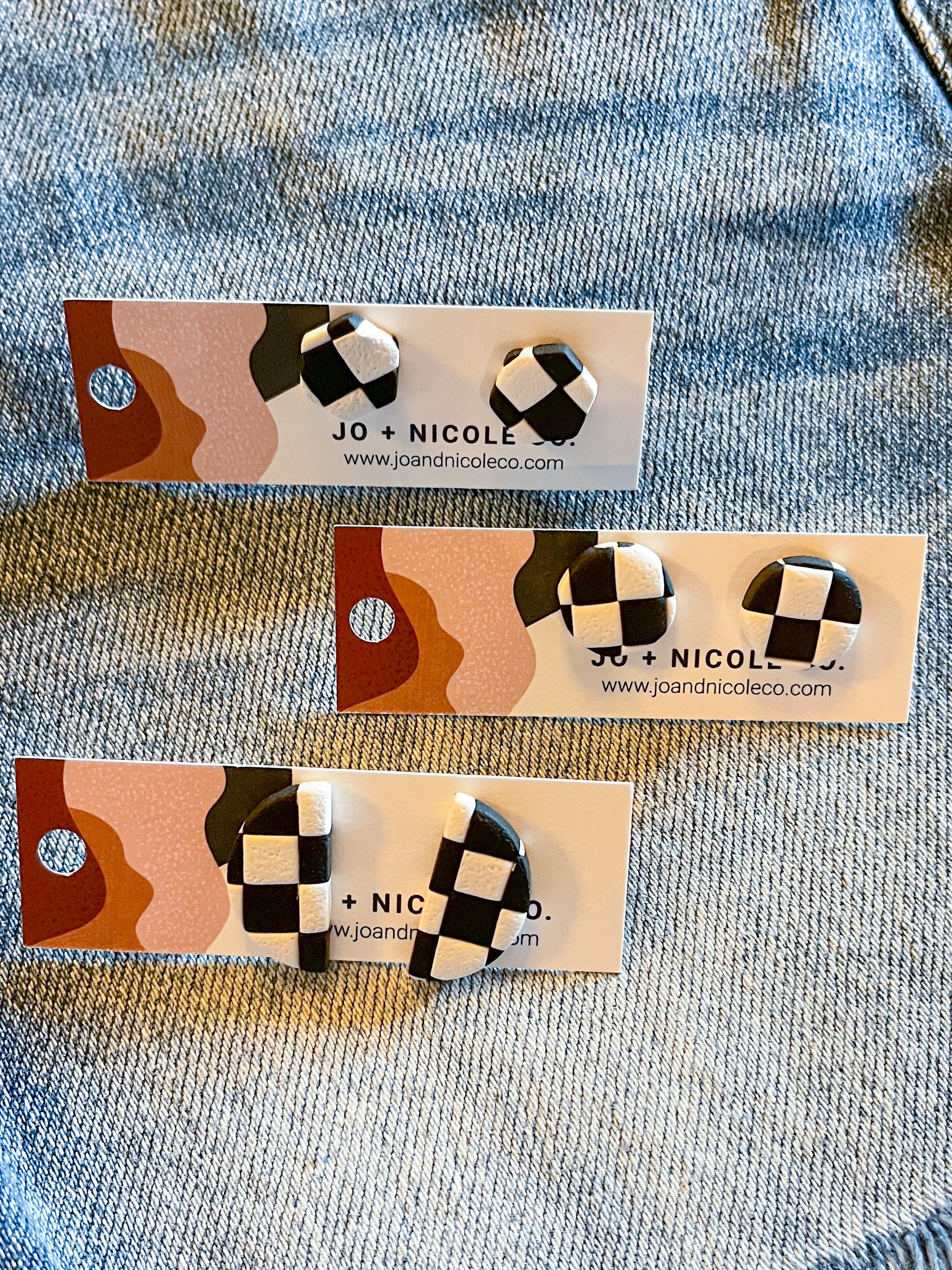 Checkered Studs
