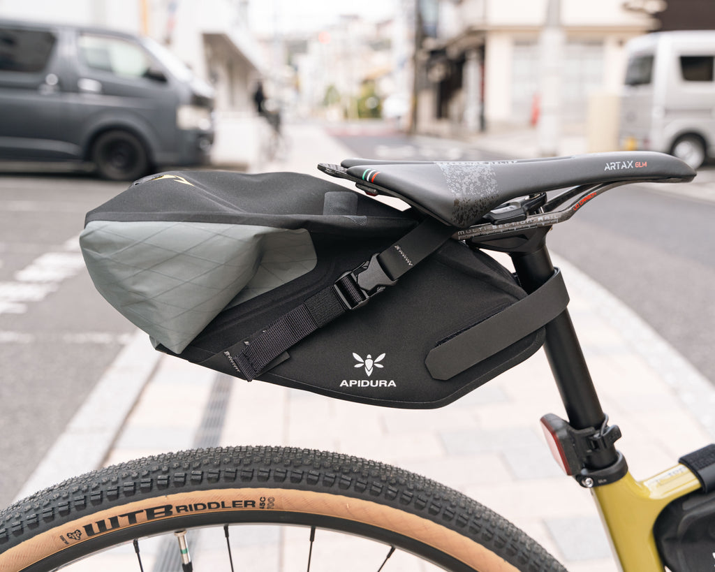 サドルバッグ,アピデュラ,apidura