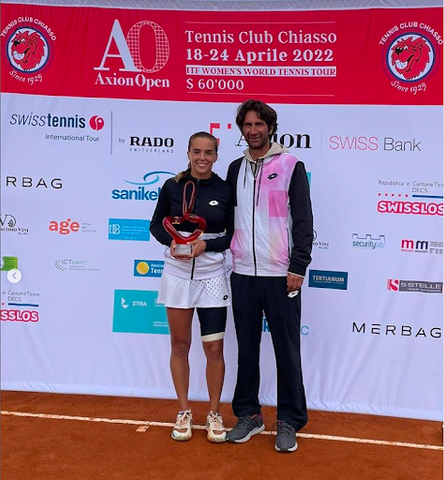 Italian star Lucia Bronzetti wins the ITF W60 in Chiasso, Switzerland, and becomes the new number 80 in the world ranking.