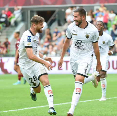 Players from the men's Dijon soccer team