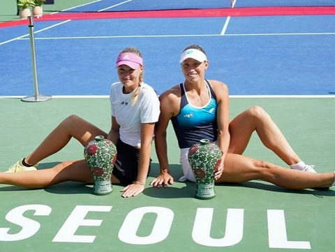 Yanina Wickmayer and  Kristina Mladenovic win the 250 WTA doubles tournament in Seoul, Korea