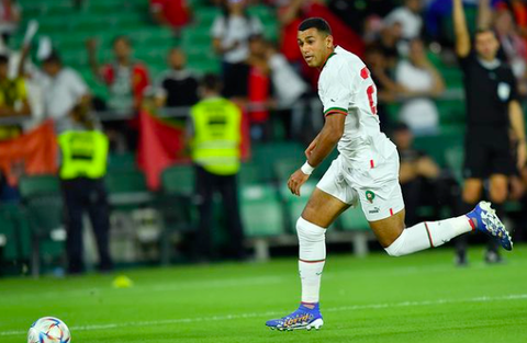 Walid Cheddira dribbling a soccer ball 