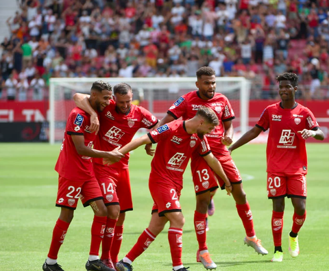 Men soccer players from the French soccer team Dijon