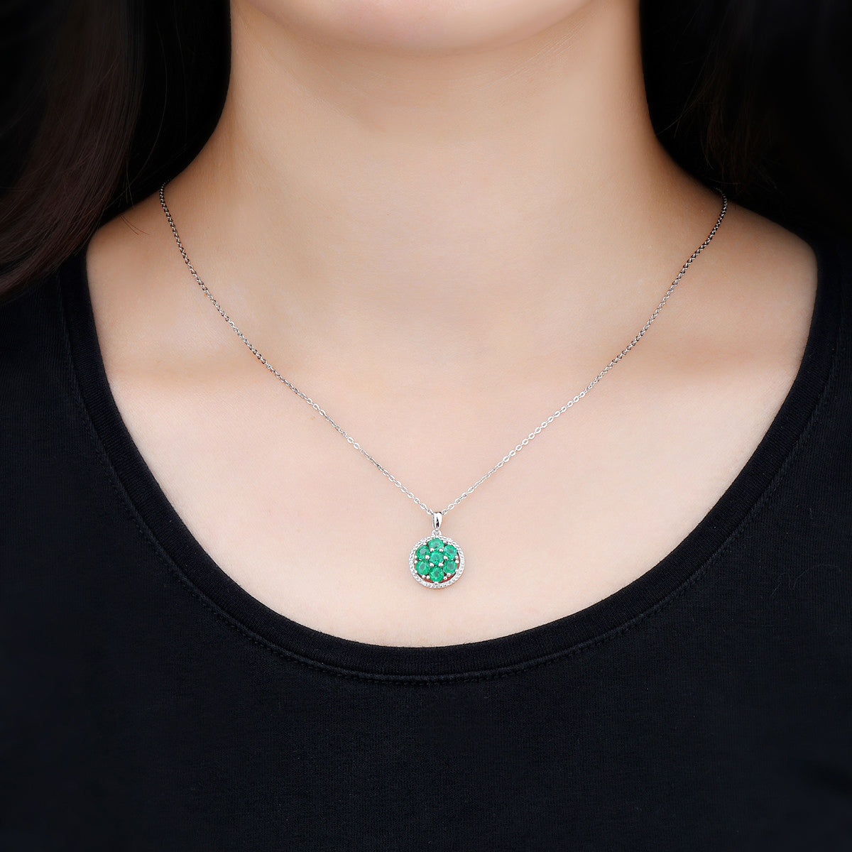 Round Elegant Emerald Necklace – Sparkle Gems Global