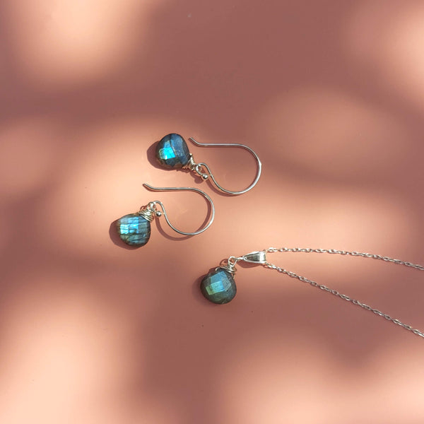 ensemble de bijoux avec pierre précieuse labradorite