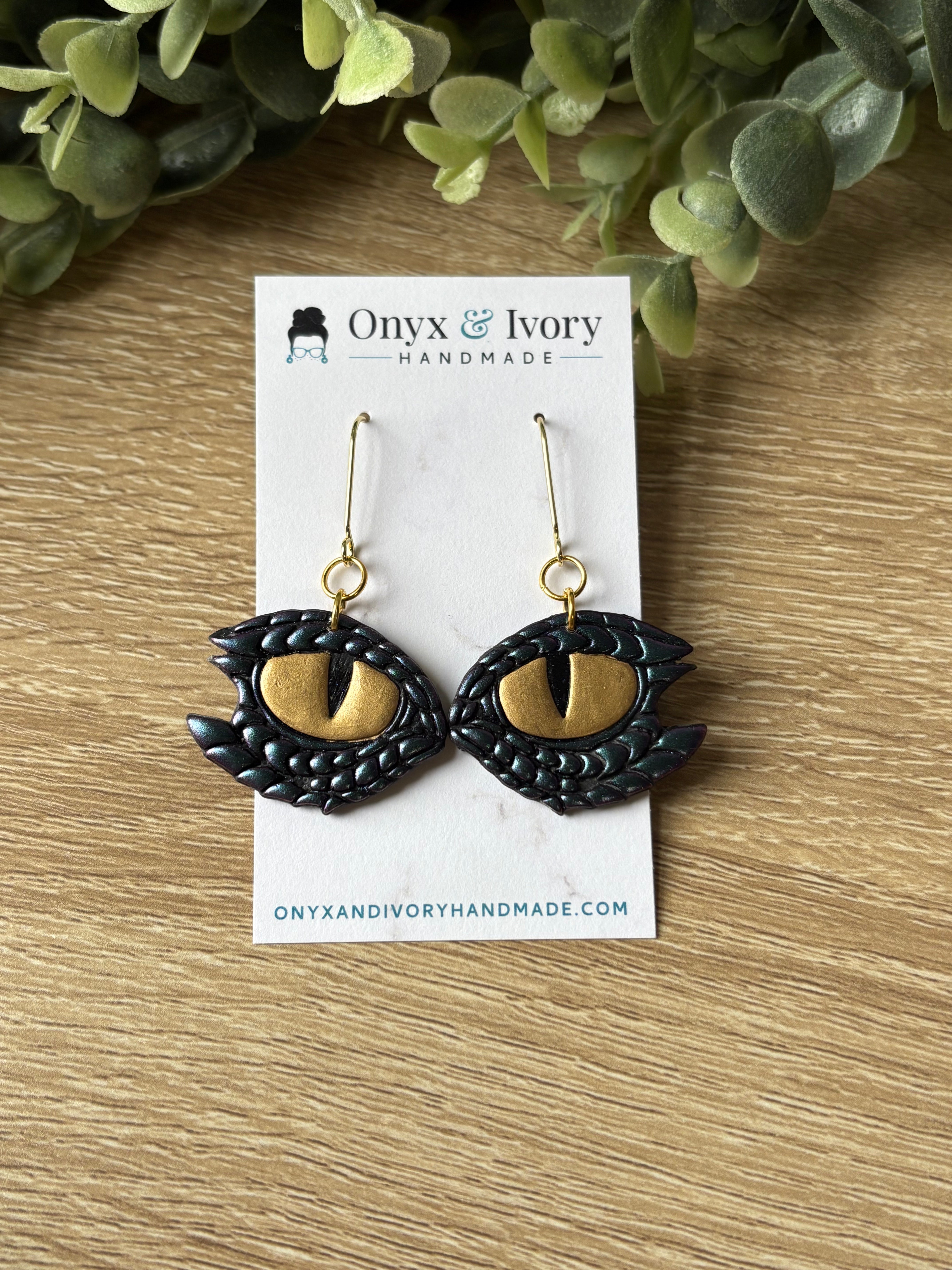 Andarna Eye Threaded Dangle