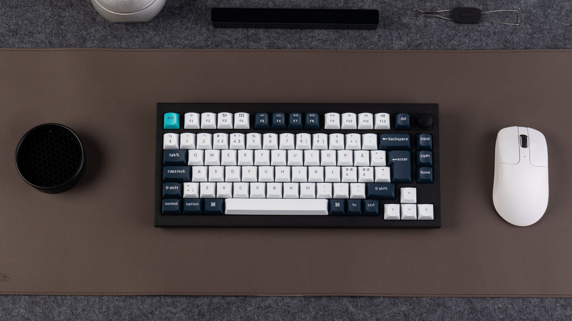 Keychron Q1 Max ISO 75% Layout Wireless Custom Keyboard